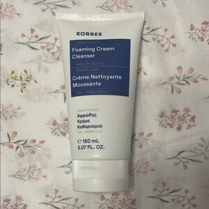 Korres Foaming Cream Cleanser in White and Blue - Never Used !